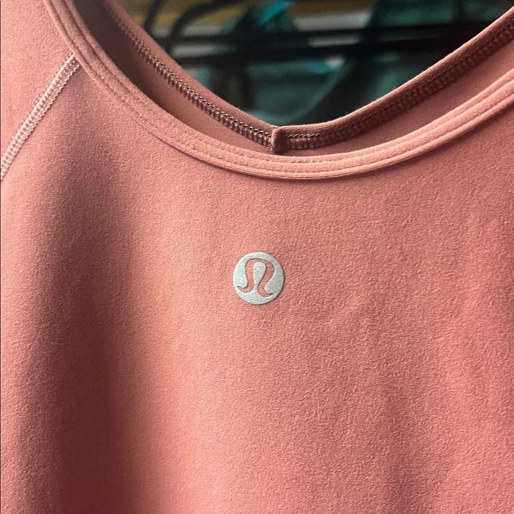 Lululemon ATHLETICA Align LONG SLEEVE V NECK CROP TOP SHIRT SIZE 8